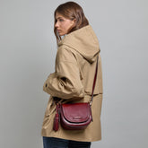 Sac bandoulière en cuir avec poignée - Barolo | The Bridge