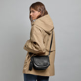 Bolso bandolera de piel con cadena | The Bridge
