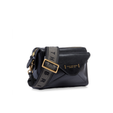 Crossbody bag in leather with zip closure - Black | The Bridge