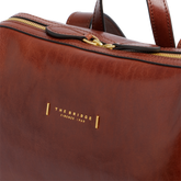 Damen-Lederrucksack mit Fronttasche | The Bridge