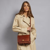 Borsa pelle tracolla a scomparti | The Bridge