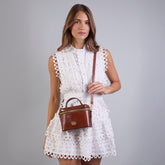 Leather bowling bag with removable shoulder strap | The Bridge