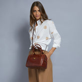 Leather boston bag with removable shoulder strap | The Bridge