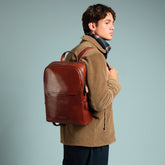Laptop Rucksack aus Leder für Herren mit zwei Reißverschlüssen | The Bridge