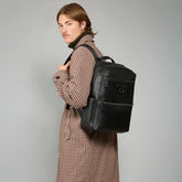 Men's leather backpack with single zip and front pocket | The Bridge