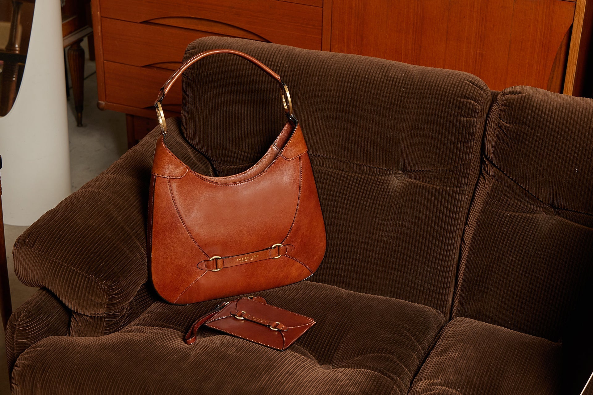 How to remove mold (or “repus”) from leather bags without damaging them