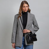Crossbody bag in leather with zip closure - Black | The Bridge