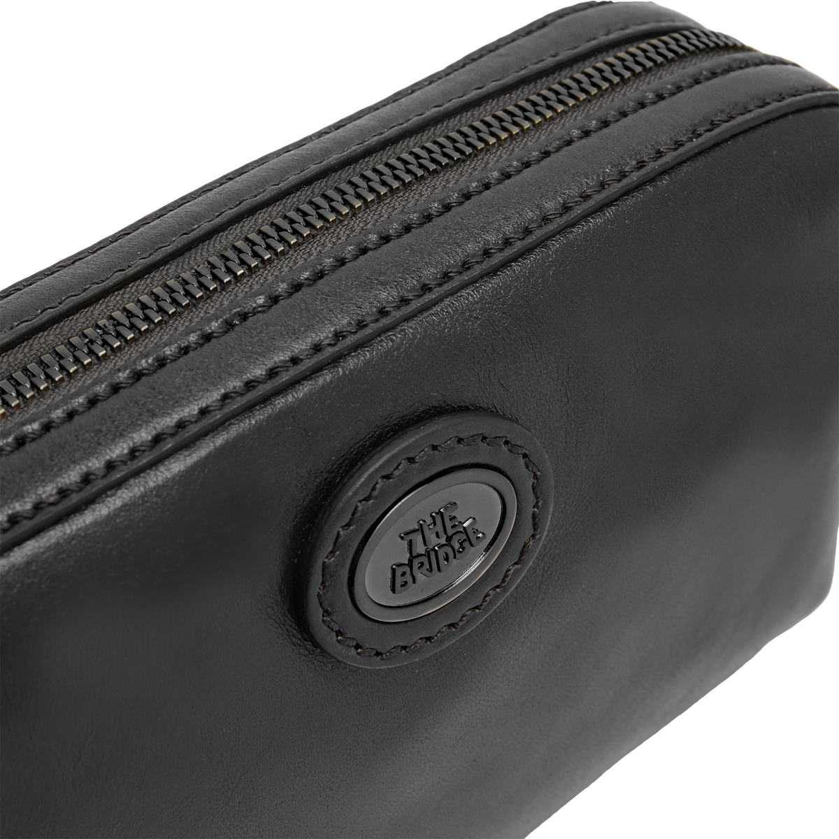 Men's Leather Wrist Pouch BLACK/RUTHENIUM | The Bridge